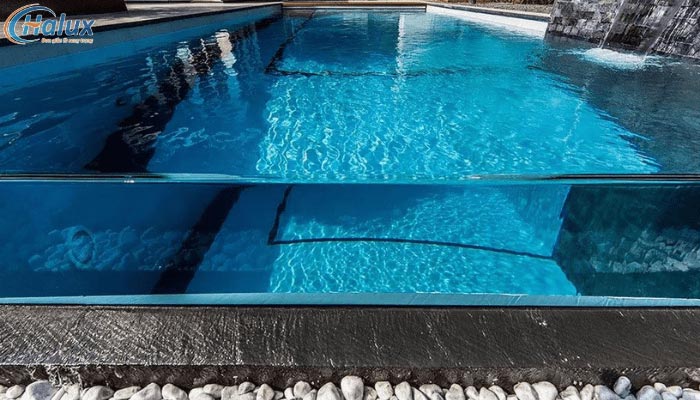 Các công trình bể bơi thẩm mỹ, sang trọng với chất liệu acrylic