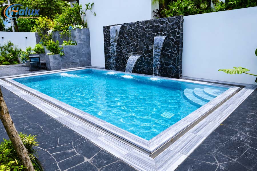Bể bơi sân vườn hiện đại do Halux thi công tại phường Hiệp Bình